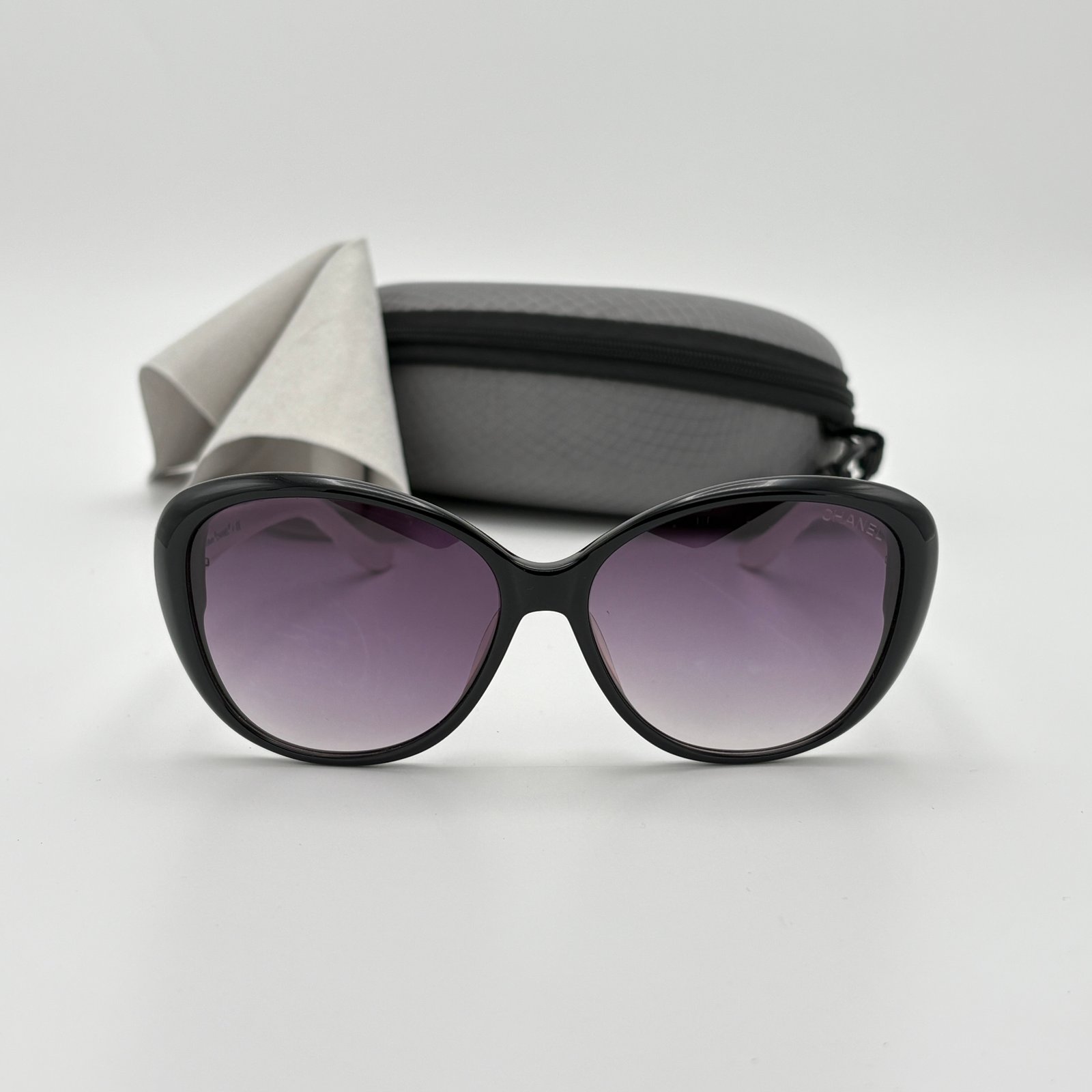 Chanel Bouton Collection